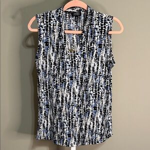 Jones New York Women's Abstract Blue and Black Sleeveless‎ Blouse Small